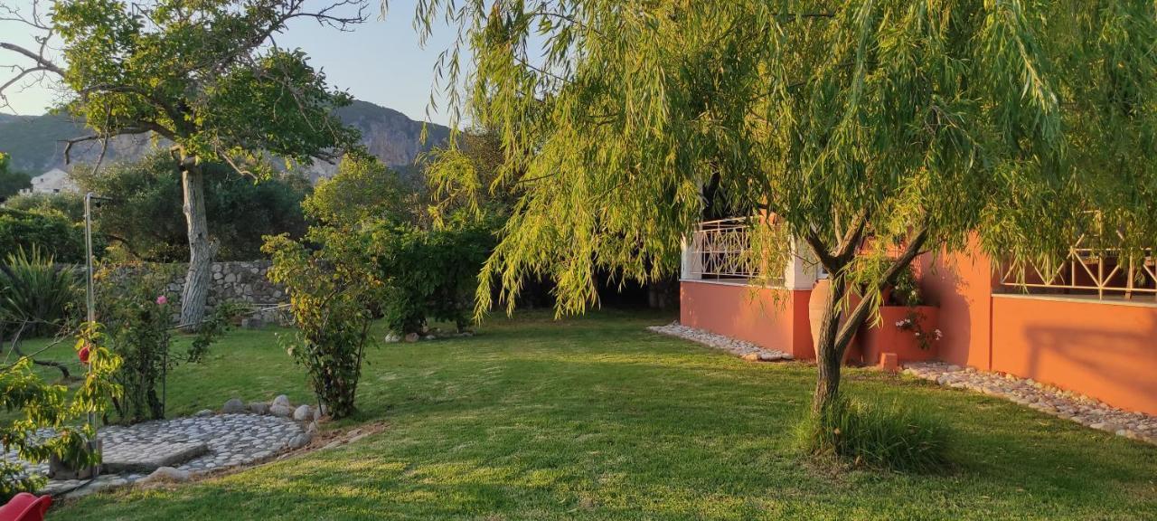 Villa Grecia Лиападес Екстериор снимка