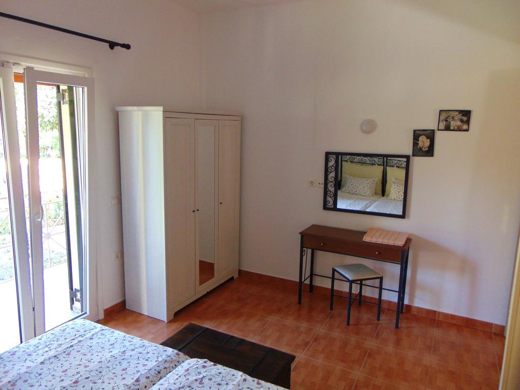 Villa Grecia Лиападес Екстериор снимка